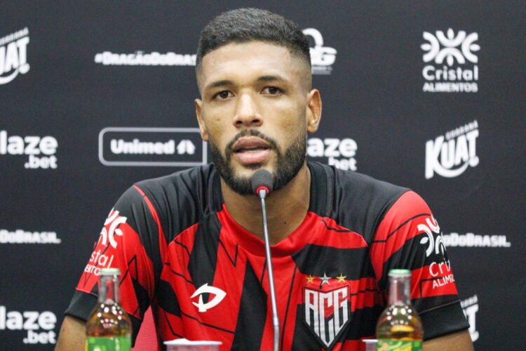 Foco total! Após boa vitória contra Ponte Preta, Rhaldney projeta sequência de jogos importante para o Dragão na Série B