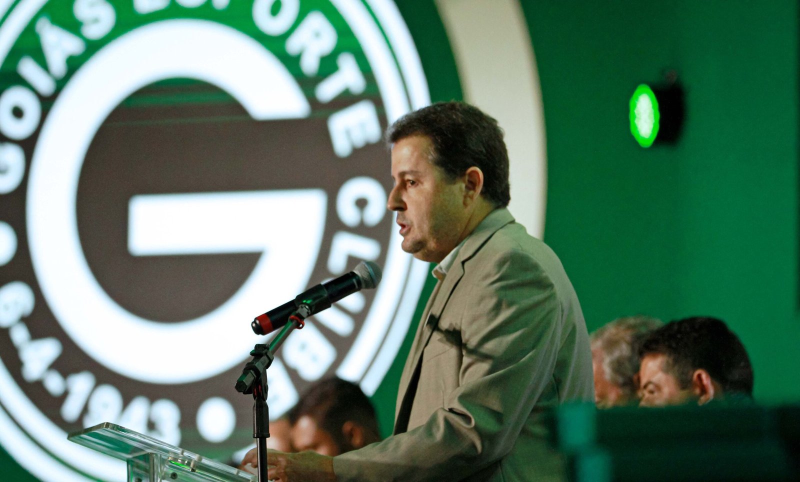 Palmeiras tem receita e superávit recordes em ano de títulos; saiba se o  clube tem dinheiro para trazer um centroavante - Seu Dinheiro