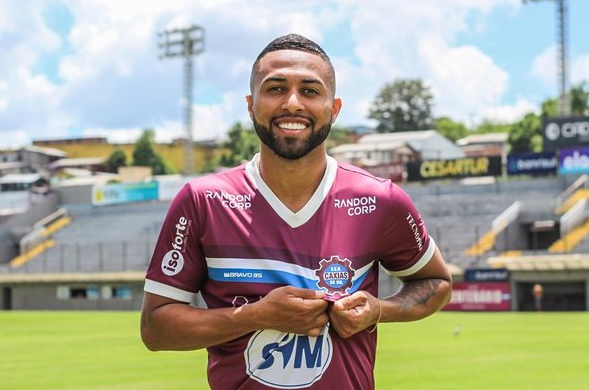 Gabriel Silva é o 6º reforço do Vila Nova