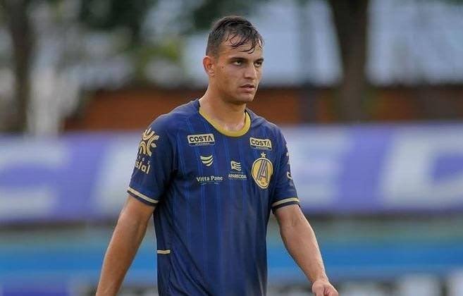 Vila Nova se movimenta na janela de transferências