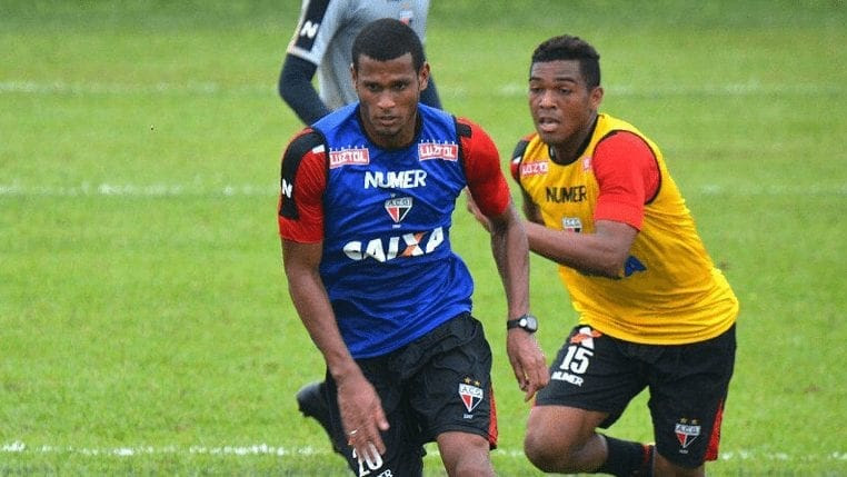 Após gols e título na pré-temporada, ex-Atlético-GO mira estreia no futebol estrangeiro